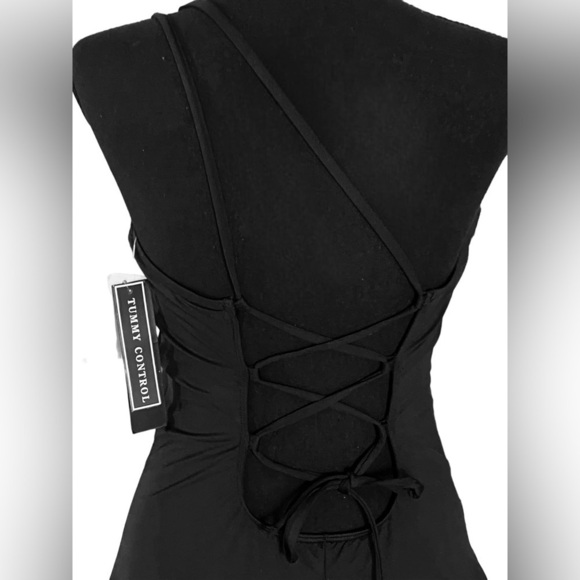 La Blanca Goddess Swimsuit One Piece Back Cutout One Shoulder Black Tummy Tight - Picture 11 of 14